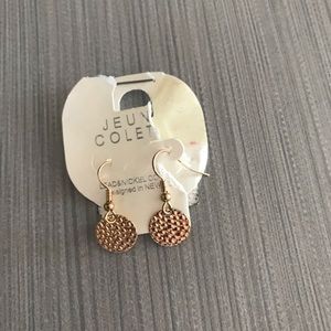Gold color earrings